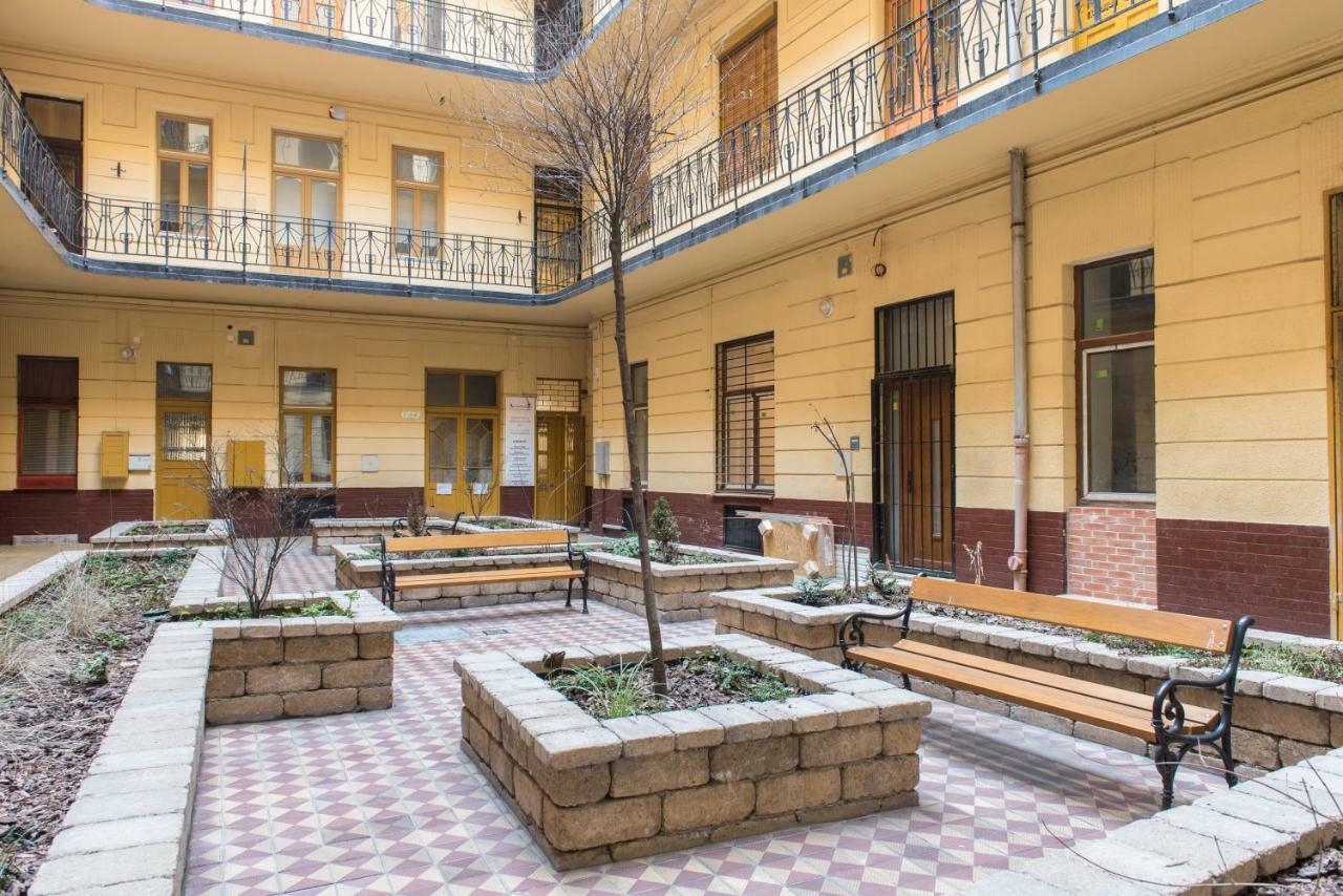 New Loft Style Appartman In The Heart Of The City Budapest Exterior photo